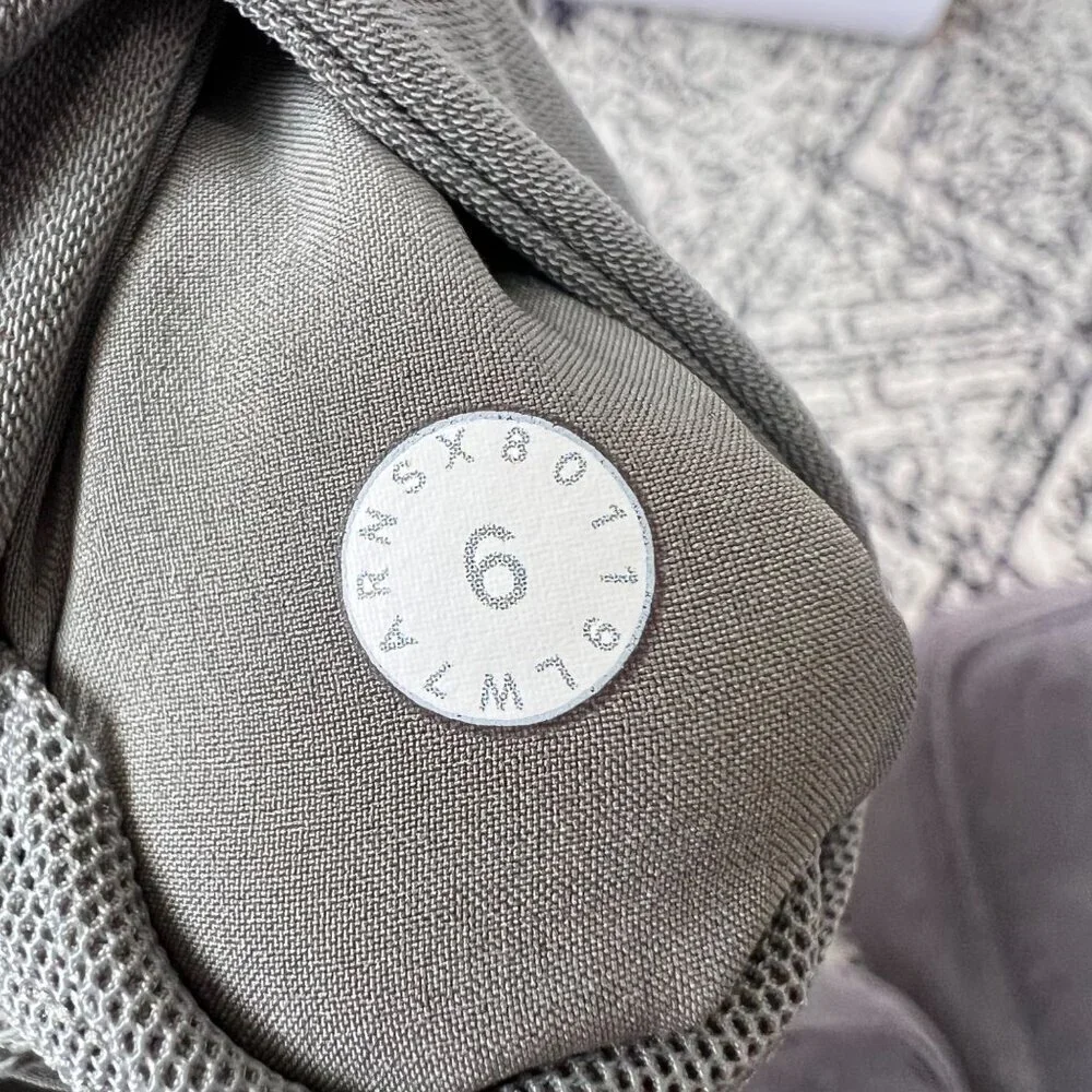 Lululemon On the Fly Short Woven 2.5” - Grey Sage - Size 6 J189